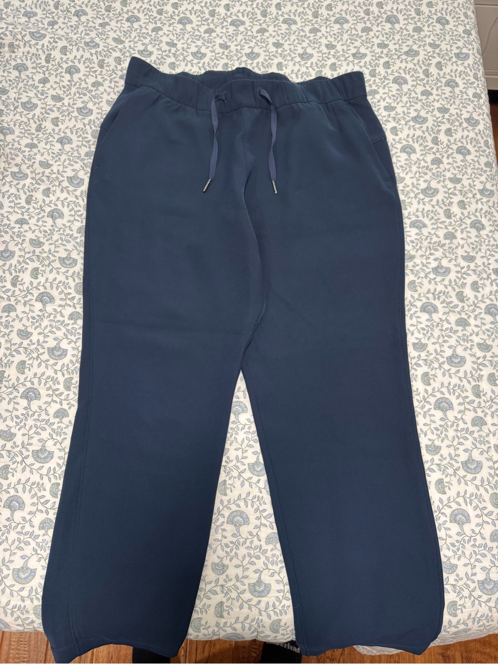 lululemon athletica Navy Cropped Drawstring Pants